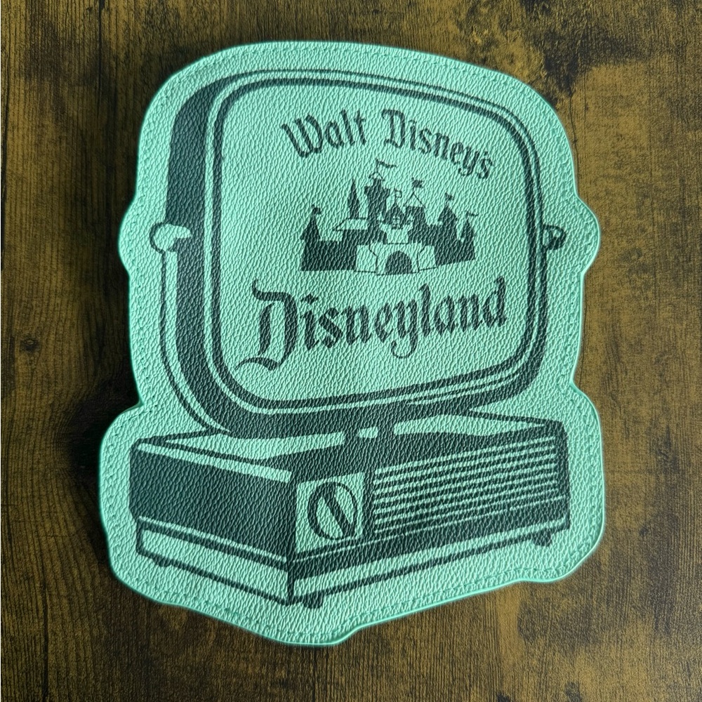 NWOT Disneyland Retro Zipper Pouch